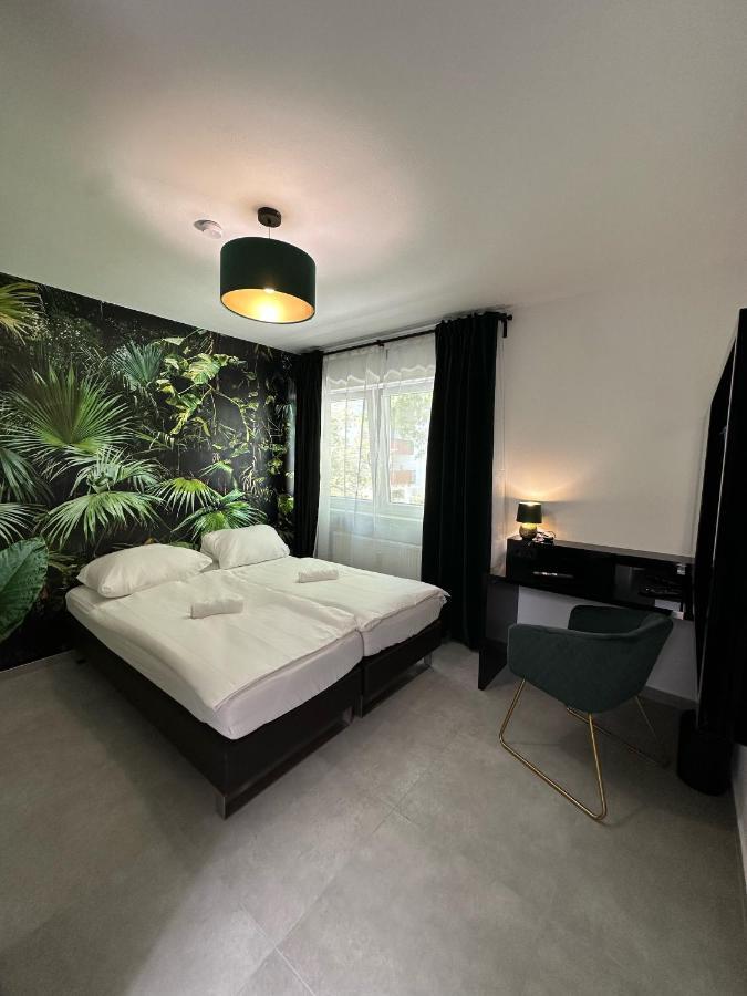 Easyliving Apartahotel